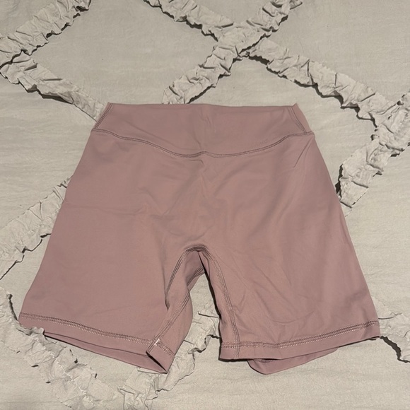 Liaison the Label Pants - NWOT Liaison the Label x Sydney Adams Women's Mauve Shorts